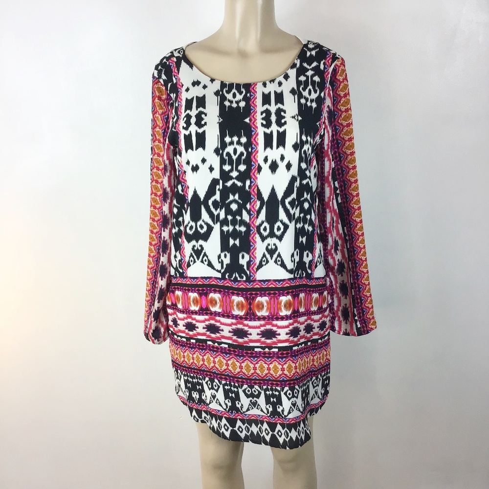Renee C. Boho Shift Dress Bohemian print cutout back details Size M Multi‎ color